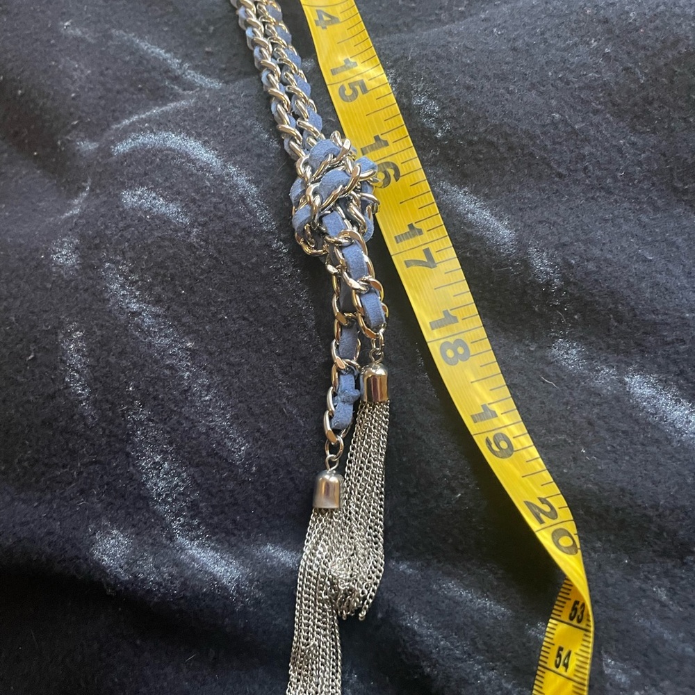 Guess? Tasseled Necklace, new without tags - Picture 6 of 6